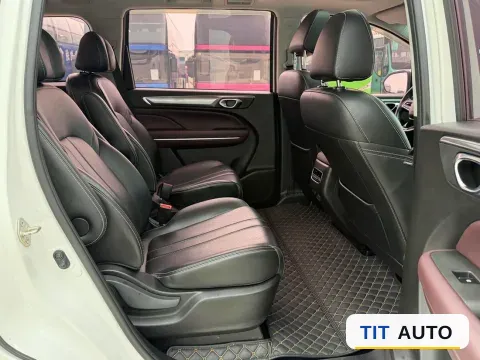 2021 GAC Trumpchi M6 5