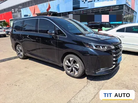 2021 GAC Trumpchi M6 3