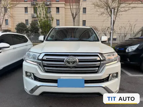 2022 Toyota Land Cruiser 2