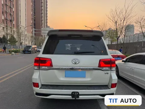 2022 Toyota Land Cruiser 7