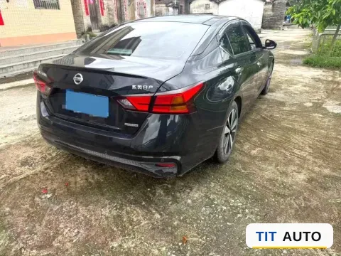 2022 Nissan Teana 5