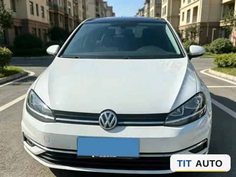 2020 Volkswagen Golf 2