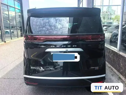 2025 Denza D9 5