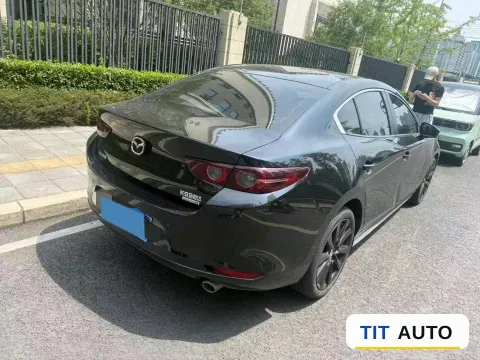 2023 Mazda 3 Axela 5