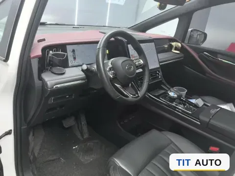 2023 GAC Trumpchi M8 6