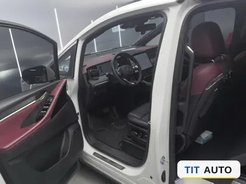 2023 GAC Trumpchi M8 7